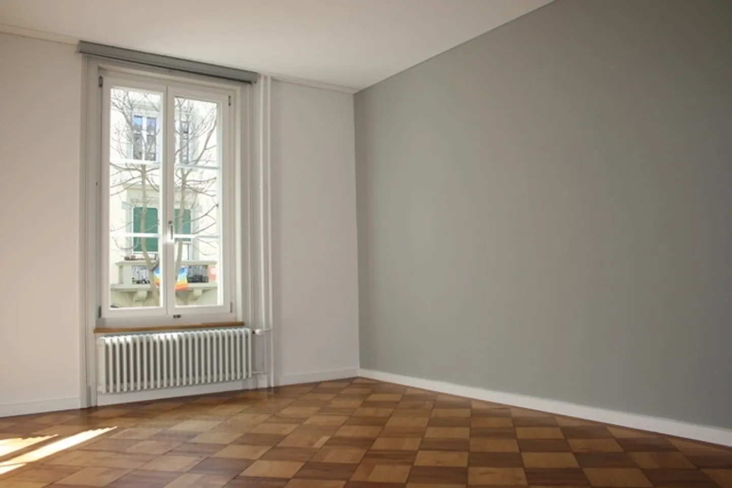 Appartamento soleggiato di 3 stanze (74m2), con balcone, completamente ristrutturato, a Breitenrain - Foto 10 di 18