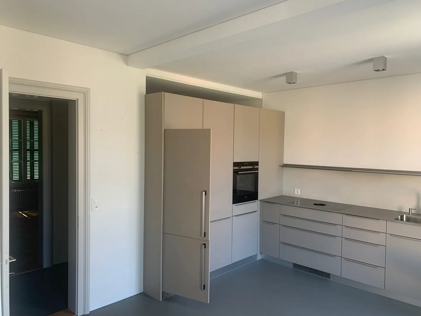 Appartamento soleggiato di 3 stanze (74m2), con balcone, completamente ristrutturato, a Breitenrain - Foto 18 di 18