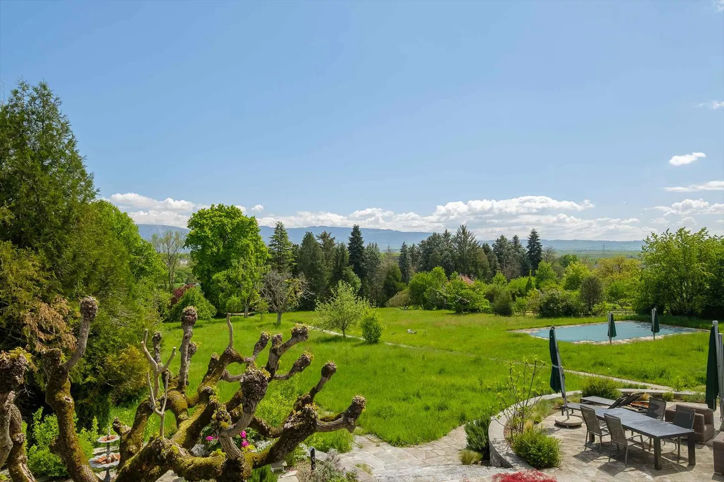 11-room House - Photo 10 of 12