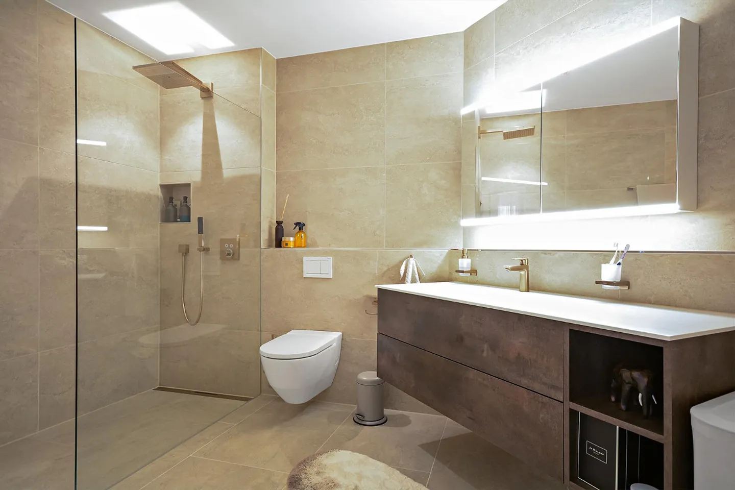 Modern Terrace Dream! - Photo 5 of 6