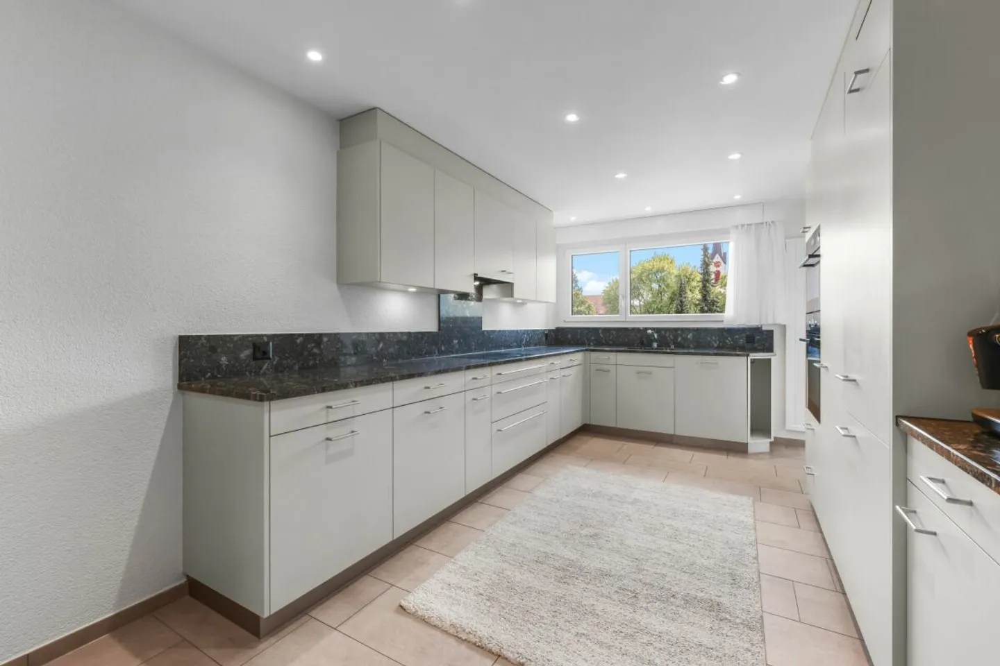 Appartamento in vendita - Foto 5 di 23