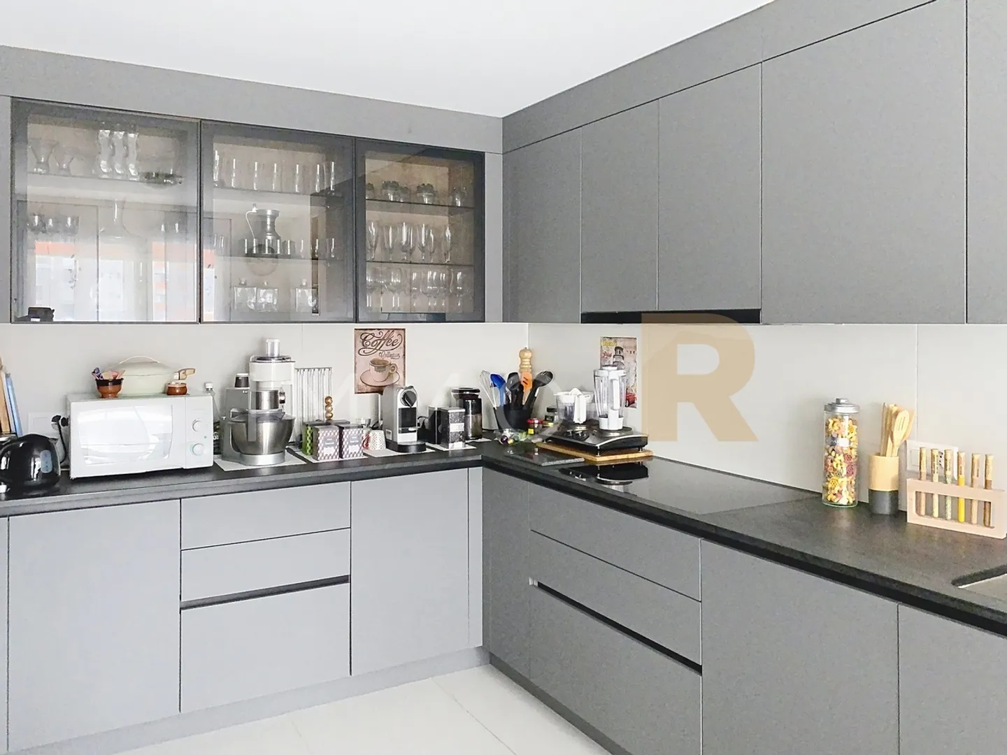 Appartement rénové à Bulle - Photo 2 sur 4