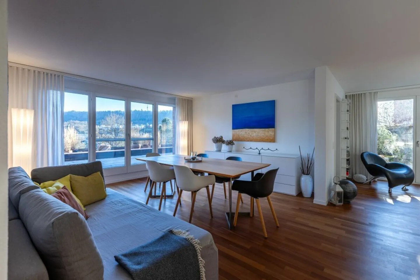 Modern Terrace House with Views - Photo 5 of 41