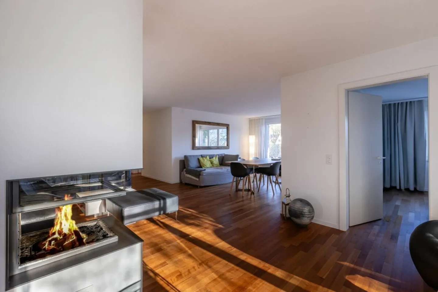 Modern Terrace House with Views - Photo 8 of 41