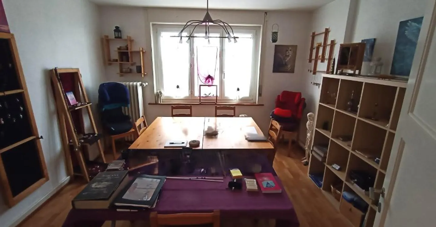 Schöne Villa mit 2 Wohnungen und Erweiterungspotenzial - Foto 10 von 19
