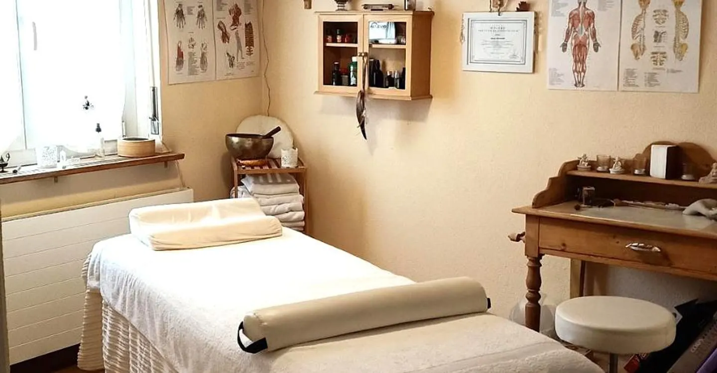 Schöne Villa mit 2 Wohnungen und Erweiterungspotenzial - Foto 11 von 19