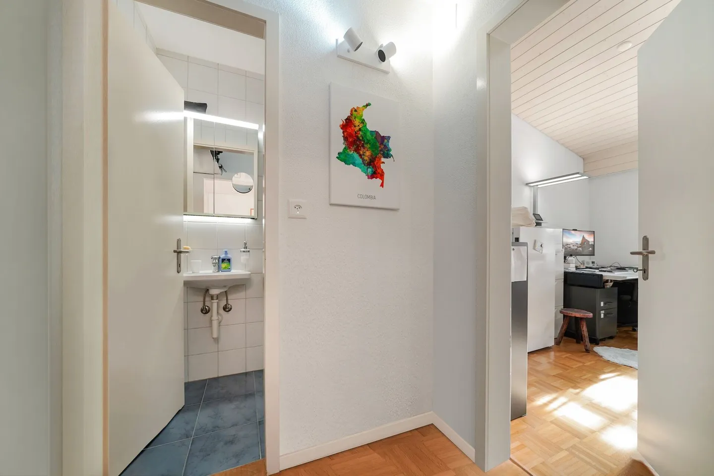 Belle appartement en attique de 4,5 pièces dans un emplacement central et calme - Photo 9 sur 13