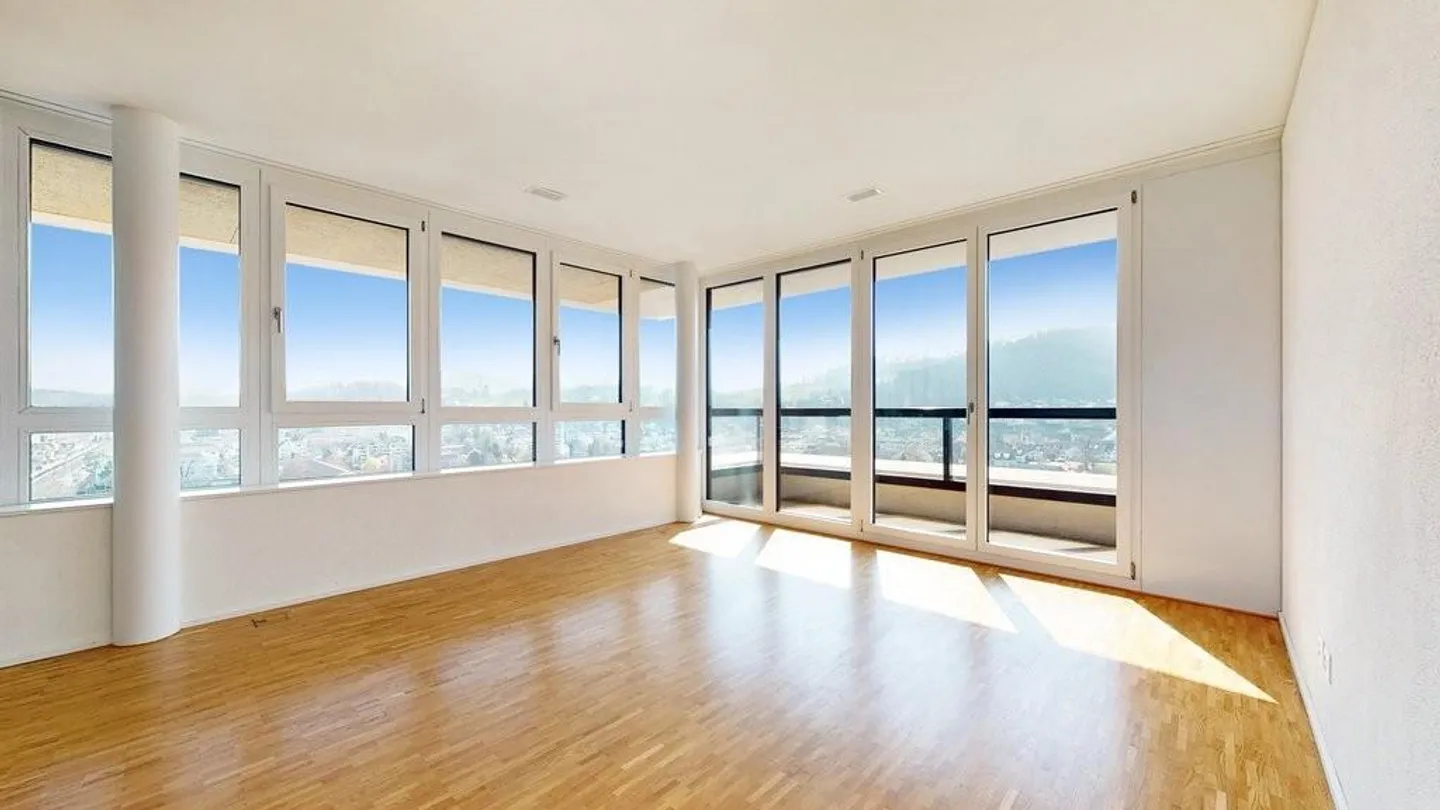 Appartamento moderno con balconi - Foto 5 di 12