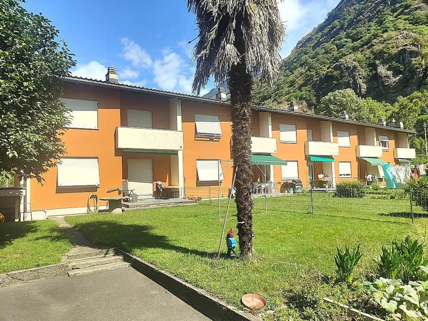 Charmantes Einfamilienhaus in Biasca - Foto 1 von 12