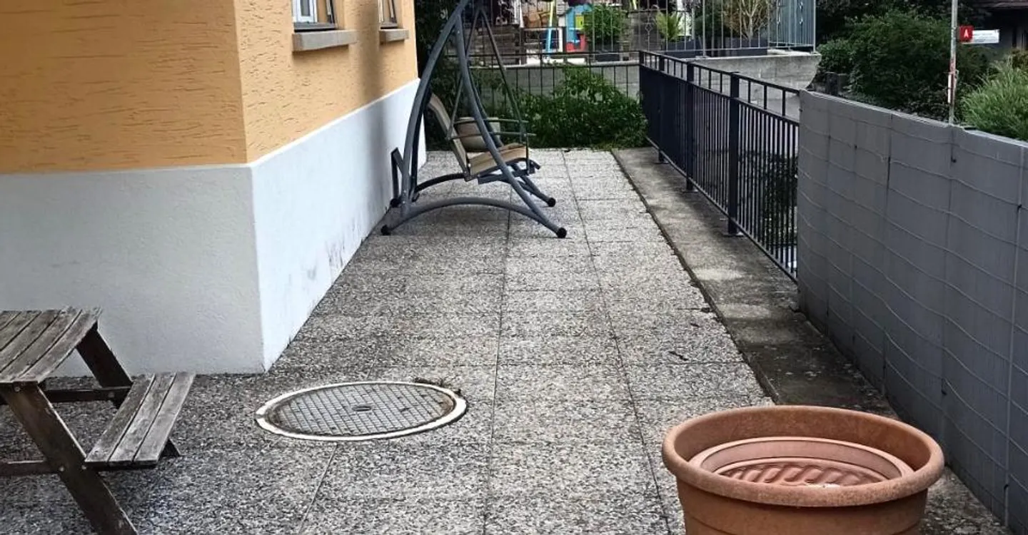 Schöne Villa mit 2 Wohnungen und Erweiterungspotenzial - Foto 13 von 19