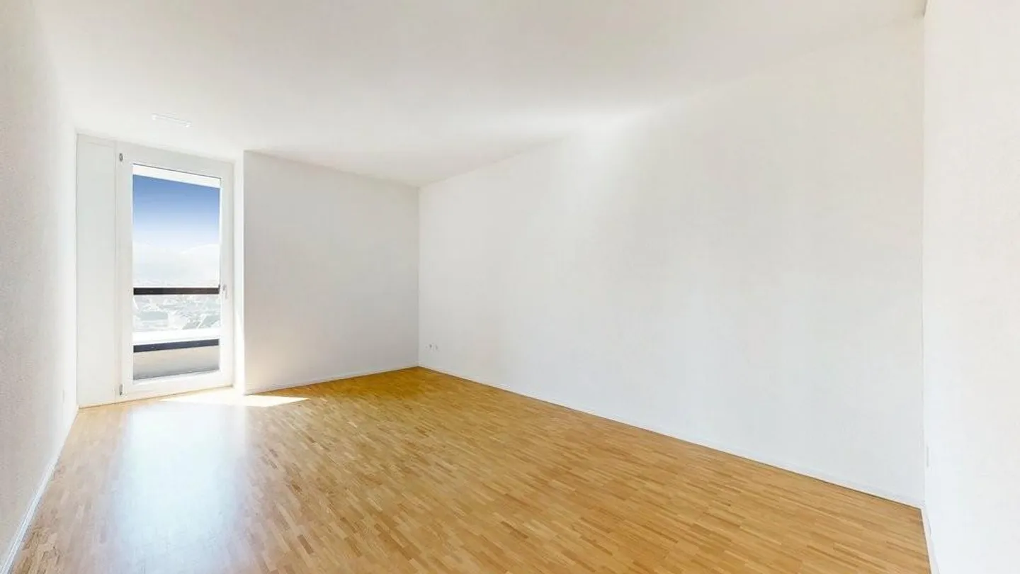 Appartamento moderno con balconi - Foto 9 di 12