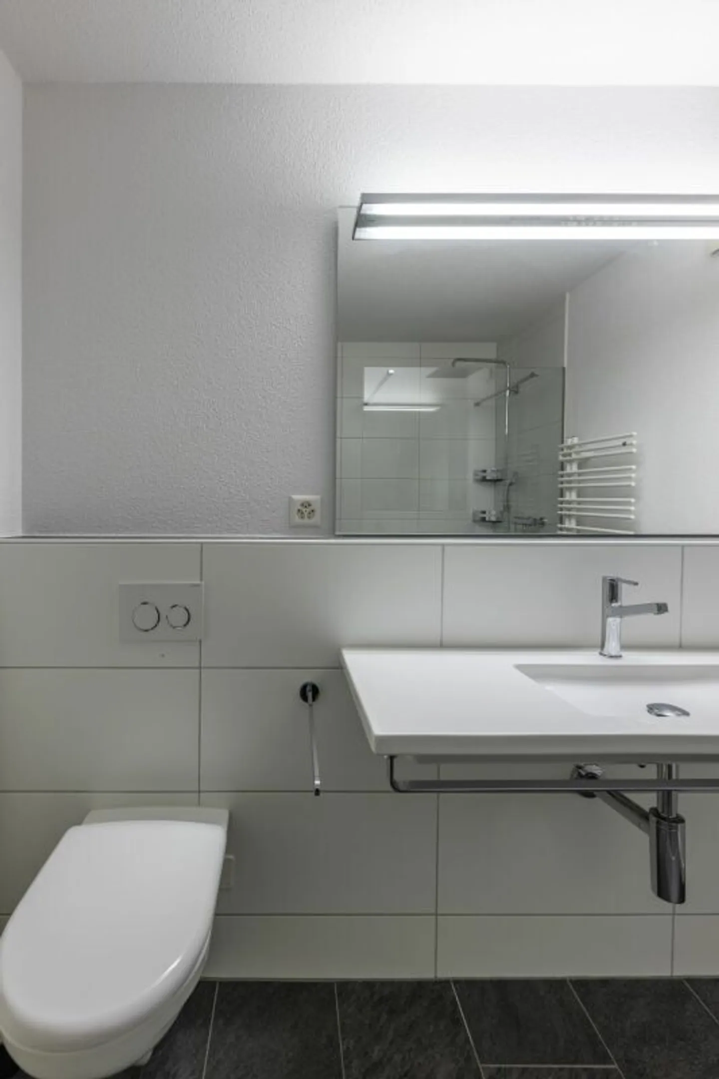 Modern Terrace House with Views - Photo 17 of 41