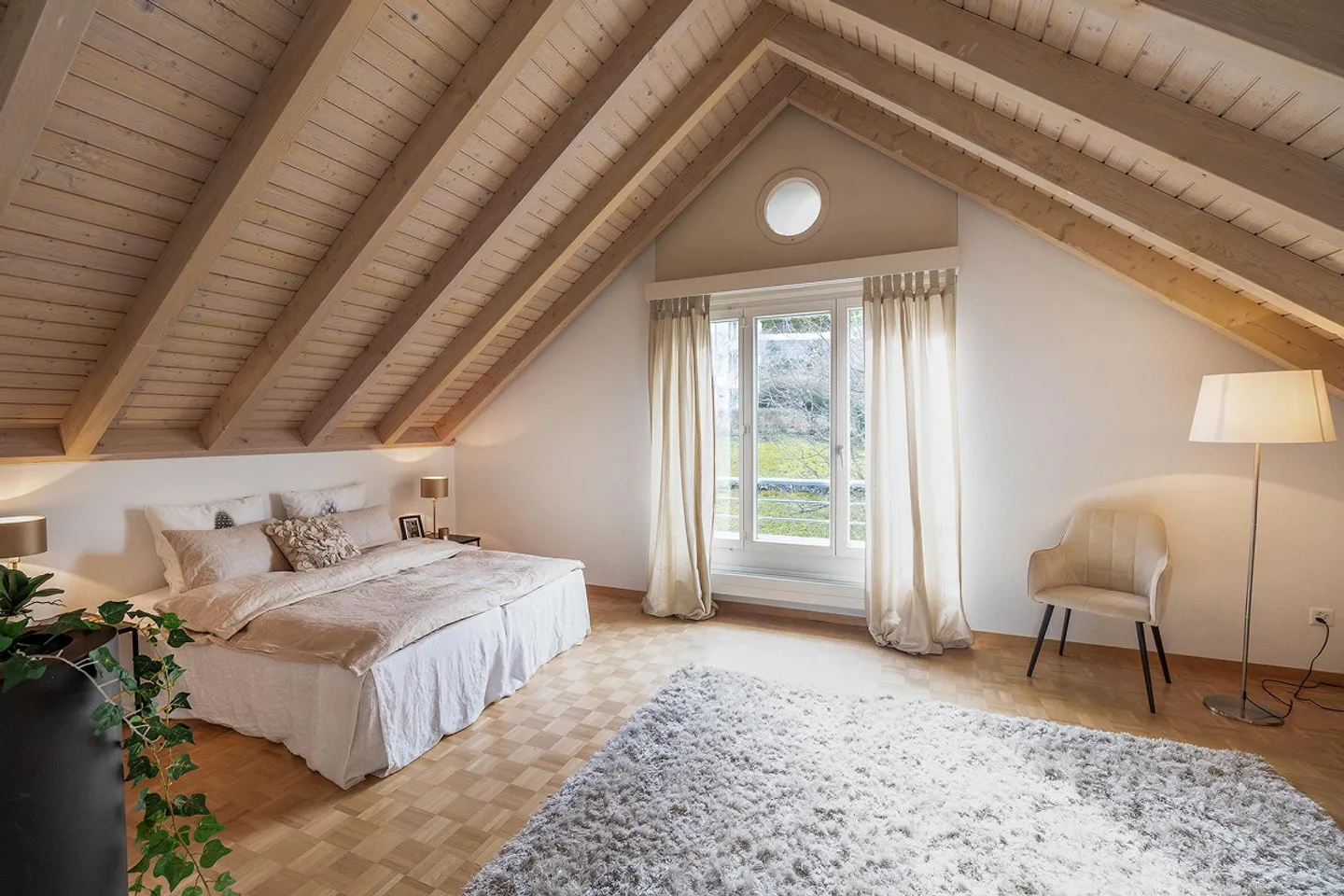 Unique Maisonette Apartment with Fireplace - Photo 3 of 13