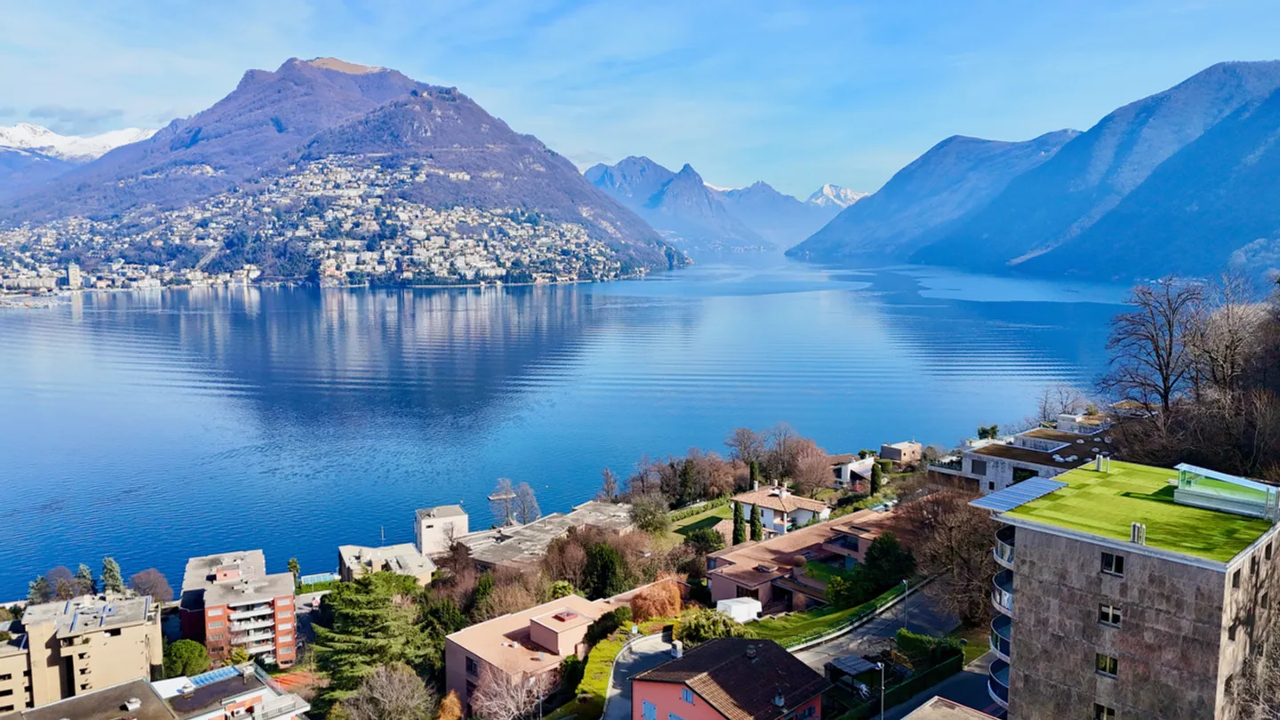 Modern Penthouse with Lake Lugano and Mountain View - Photo 4 of 16