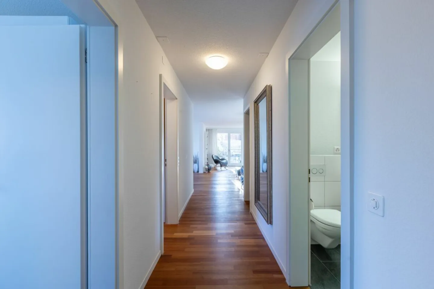 Modern Terrace House with Views - Photo 27 of 41