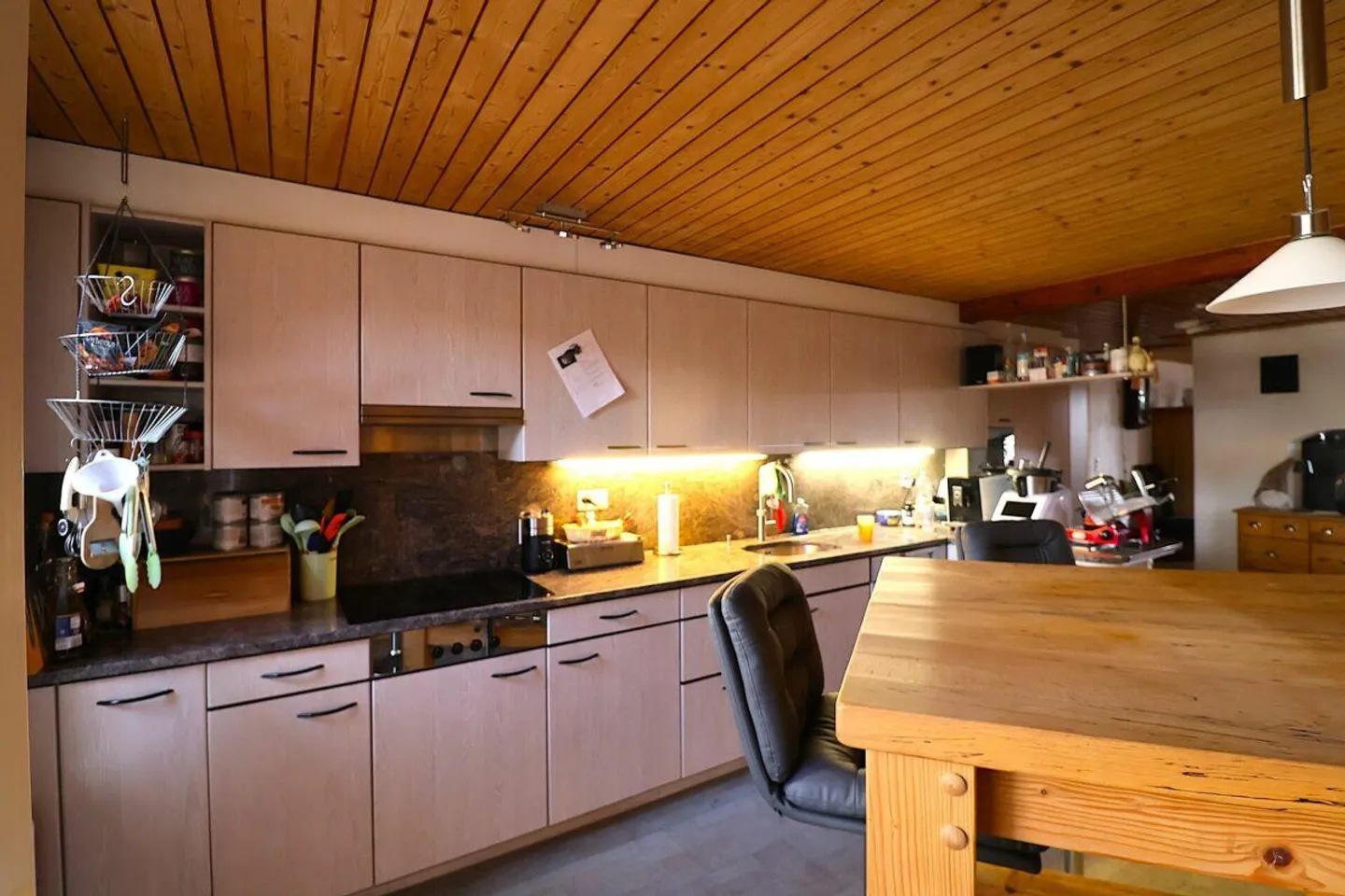 Casa versatile con 6 stanze e potenziale di espansione - Foto 4 di 13
