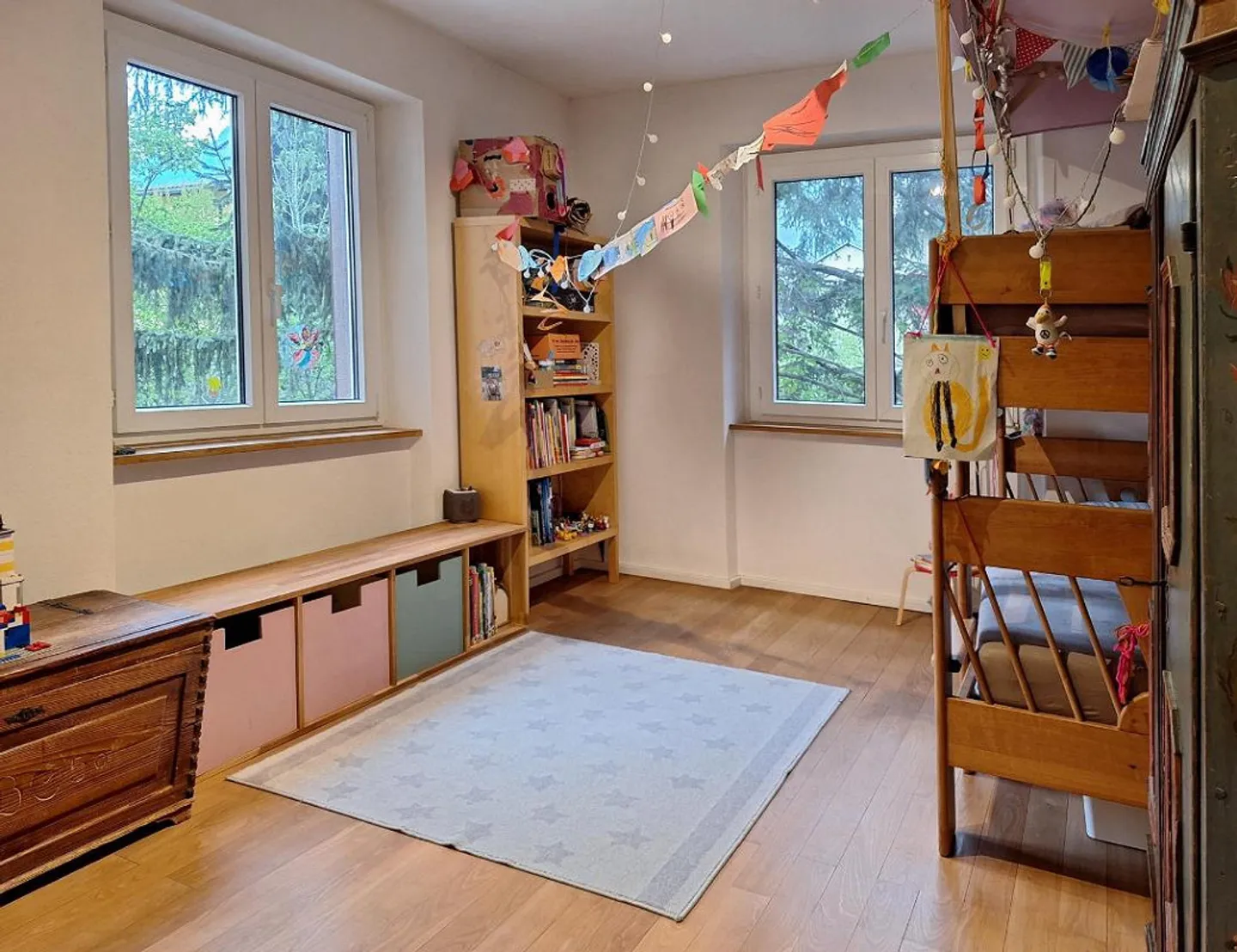 Appartement central dans un ancien bâtiment (terme limité) - Photo 4 sur 12