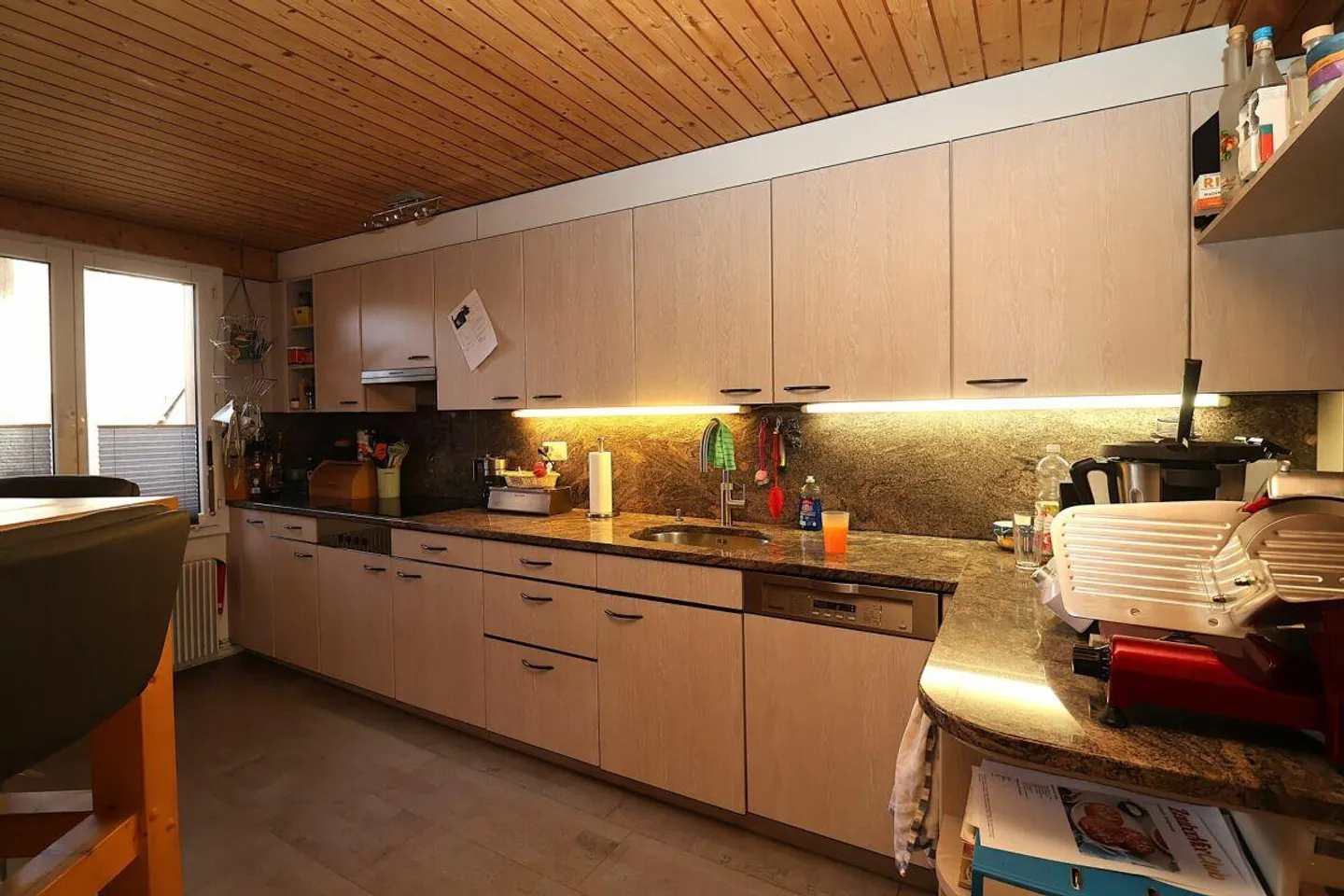 Casa versatile con 6 stanze e potenziale di espansione - Foto 5 di 13