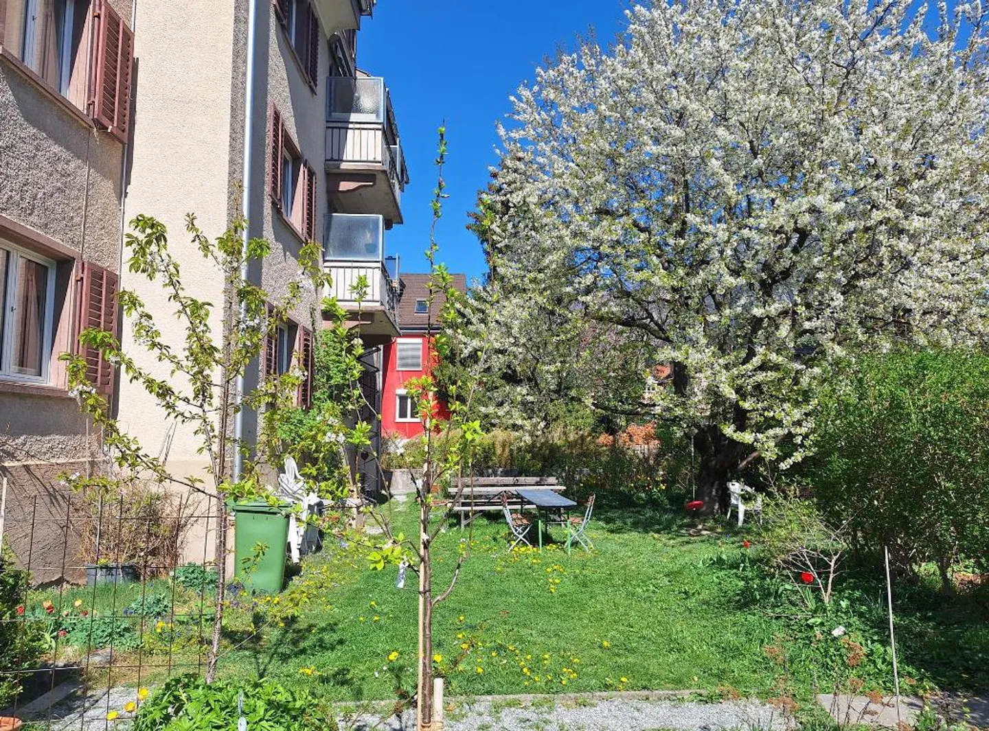 Appartement central dans un ancien bâtiment (terme limité) - Photo 9 sur 12