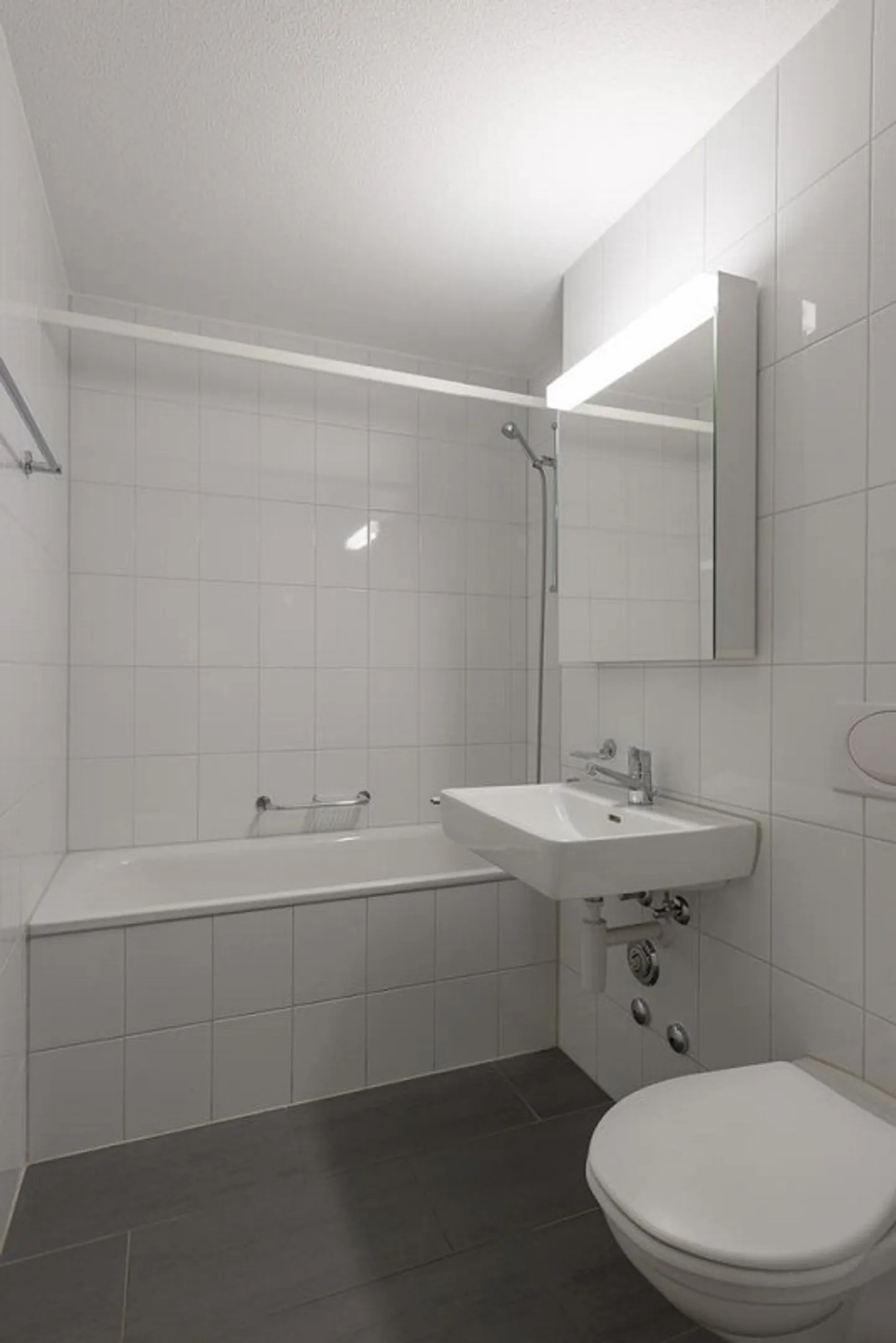 LOUER SANS CAUTION - Appartement familial avec espace de jardin - Photo 3 sur 12