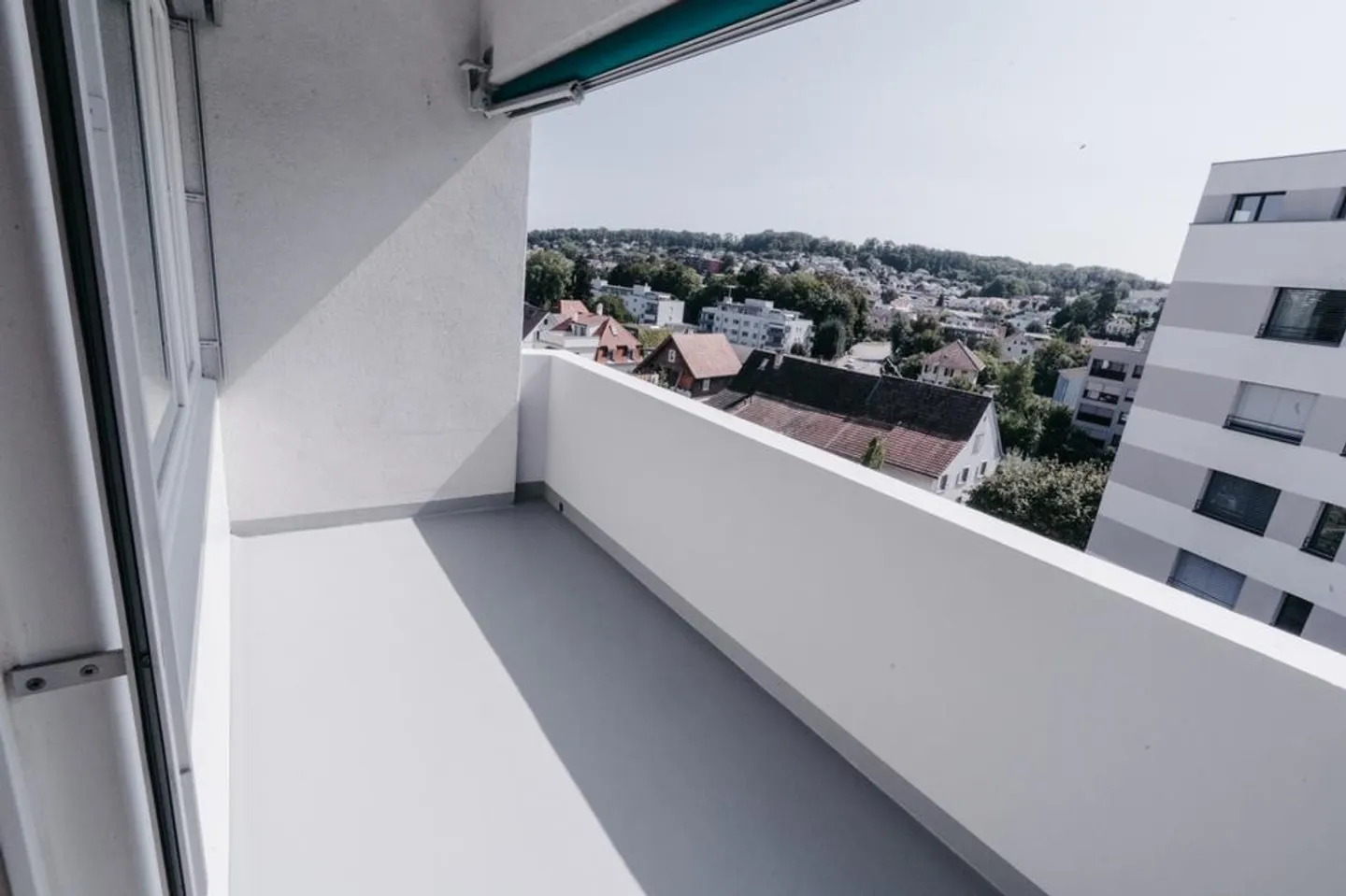 Renovated 3-room apartment in Oberwil - Photo 7 of 12