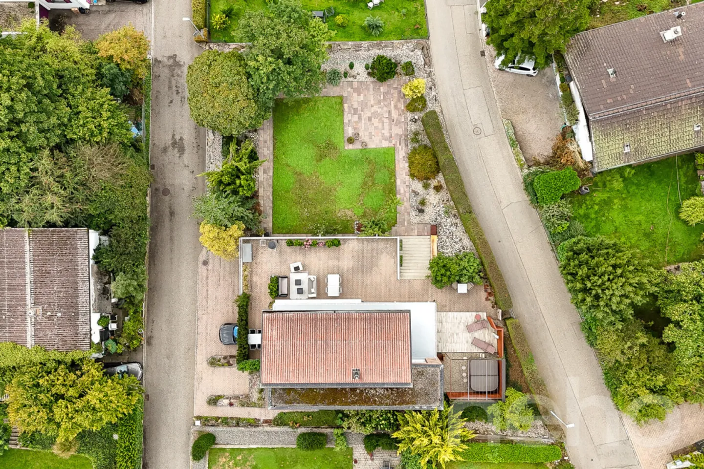 Maison Familiale Élégante avec Vue - Photo 2 sur 11