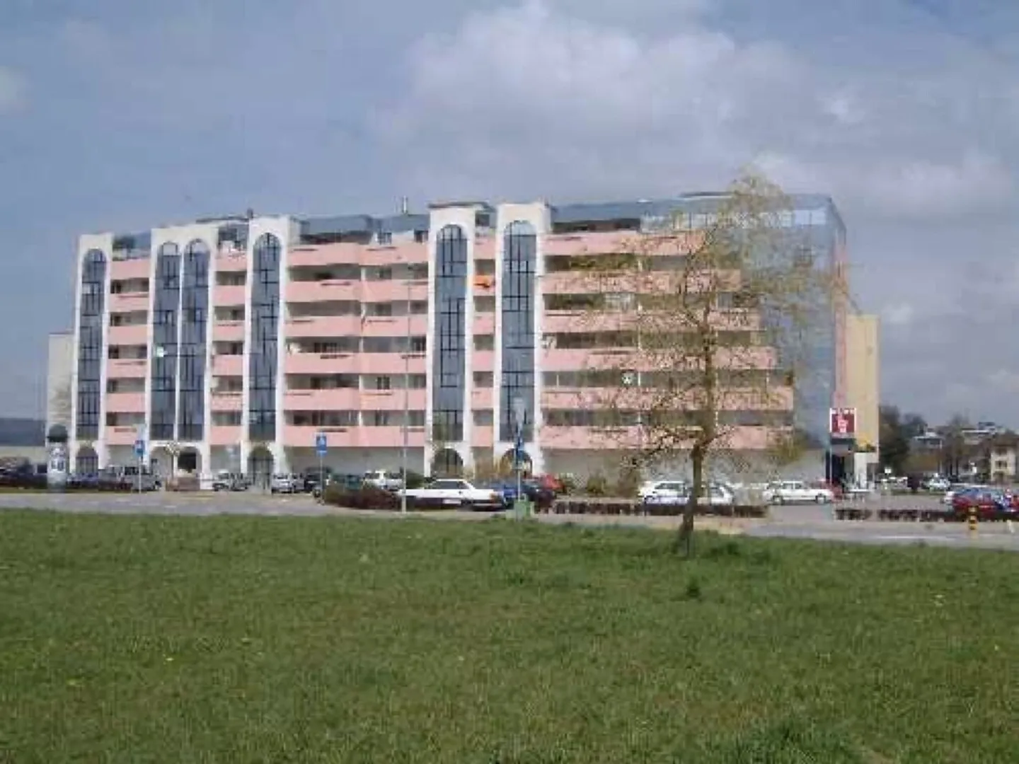 Appartamento spazioso di 4,5 stanze vicino ai servizi! - Foto 1 di 1