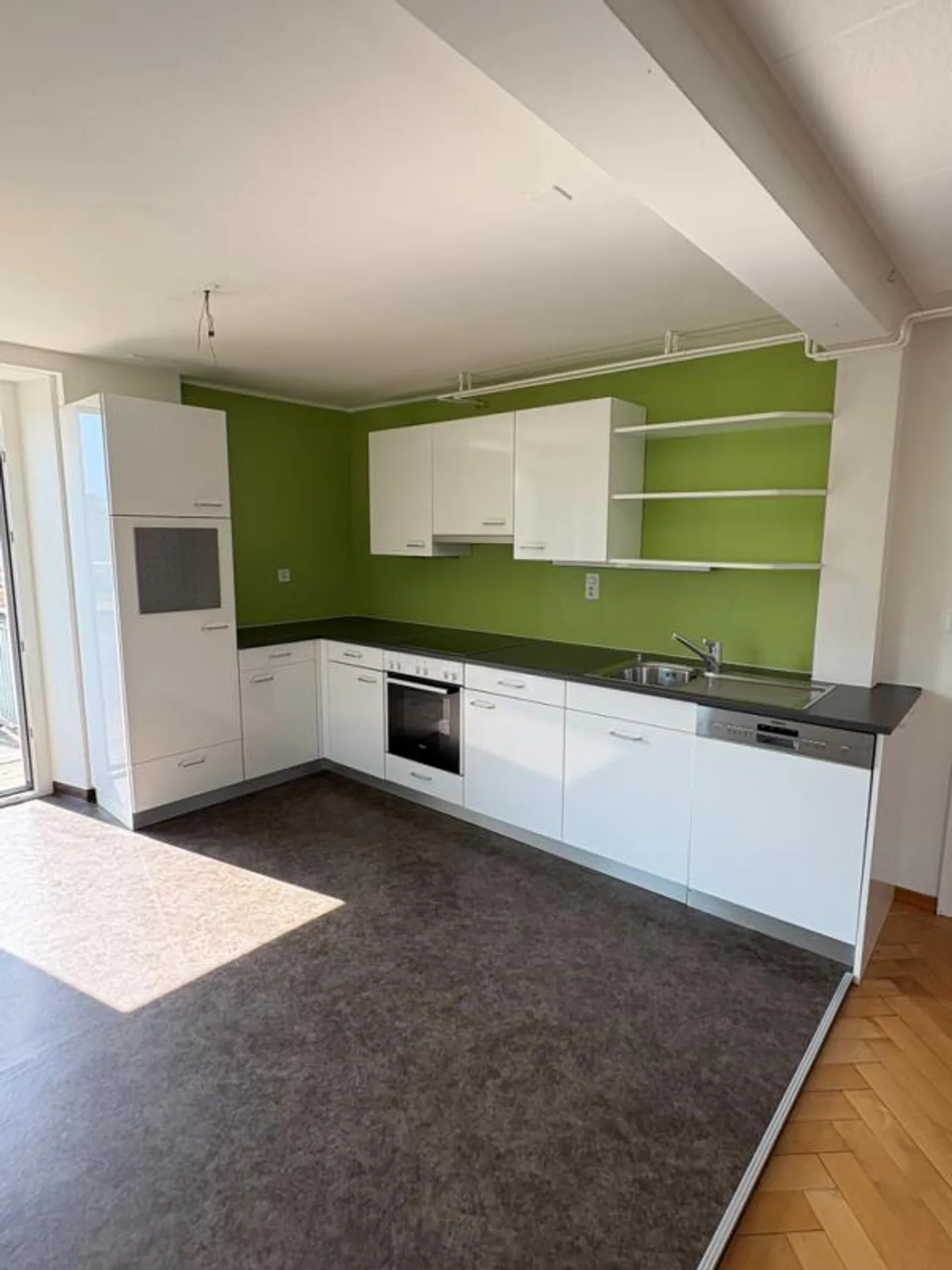 Geräumige Wohnung Nähe Bahnhof - Foto 2 von 8