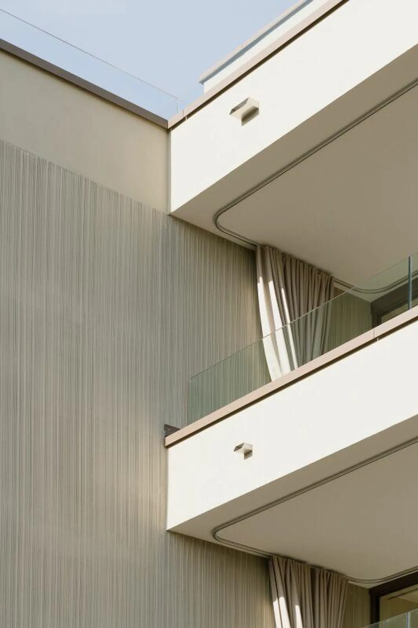 Exclusive new apartment in first occupancy - Photo 9 of 13