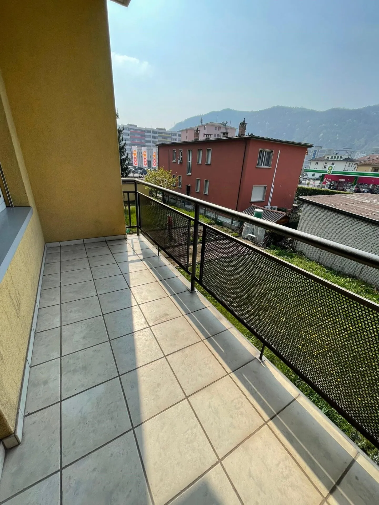 Charmante Wohnung mit Balkon - Foto 3 von 5