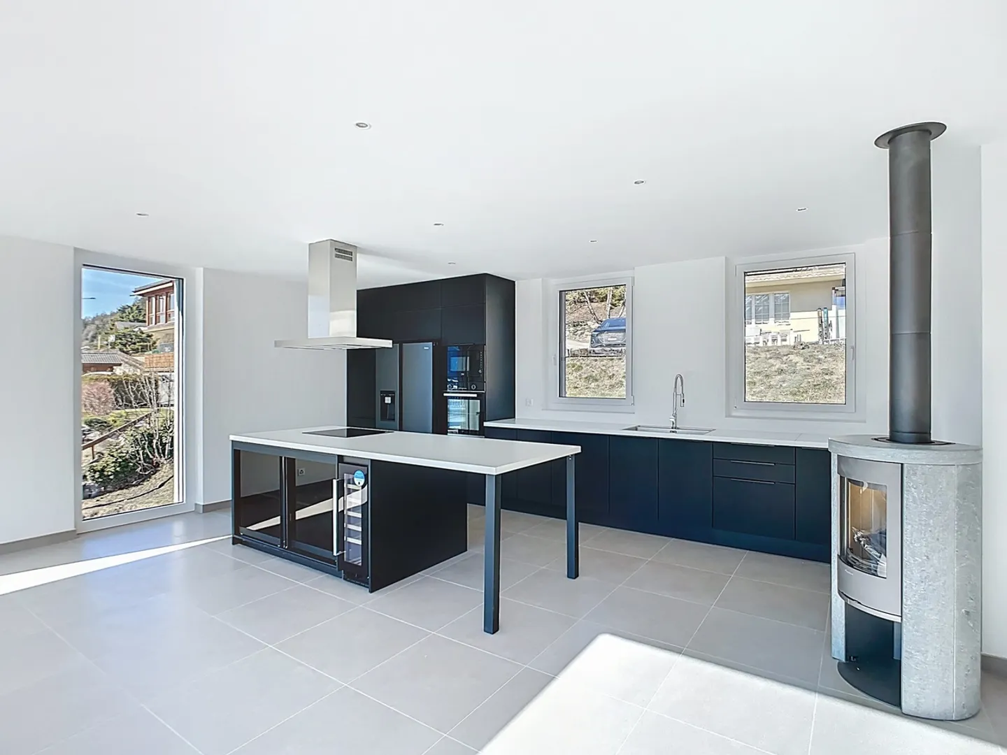 Attic News between Sky and Mountains - Photo 2 of 18