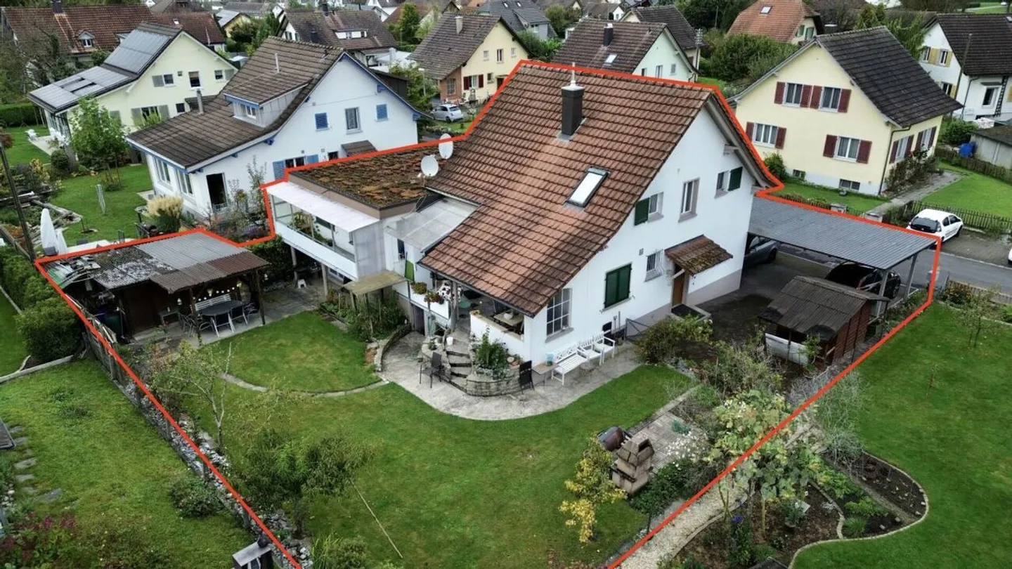 Casa plurifamiliare con 3 unità abitative - ideale come casa per più generazioni o come investimento - Foto 2 di 20