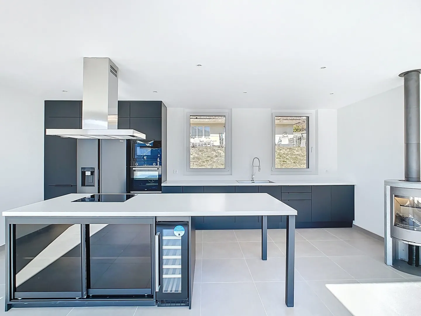 Attic News between Sky and Mountains - Photo 3 of 18