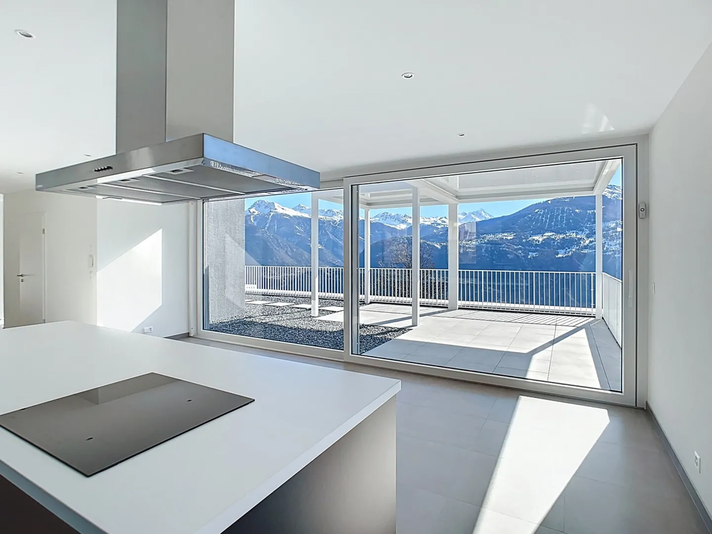 Attic News between Sky and Mountains - Photo 5 of 18