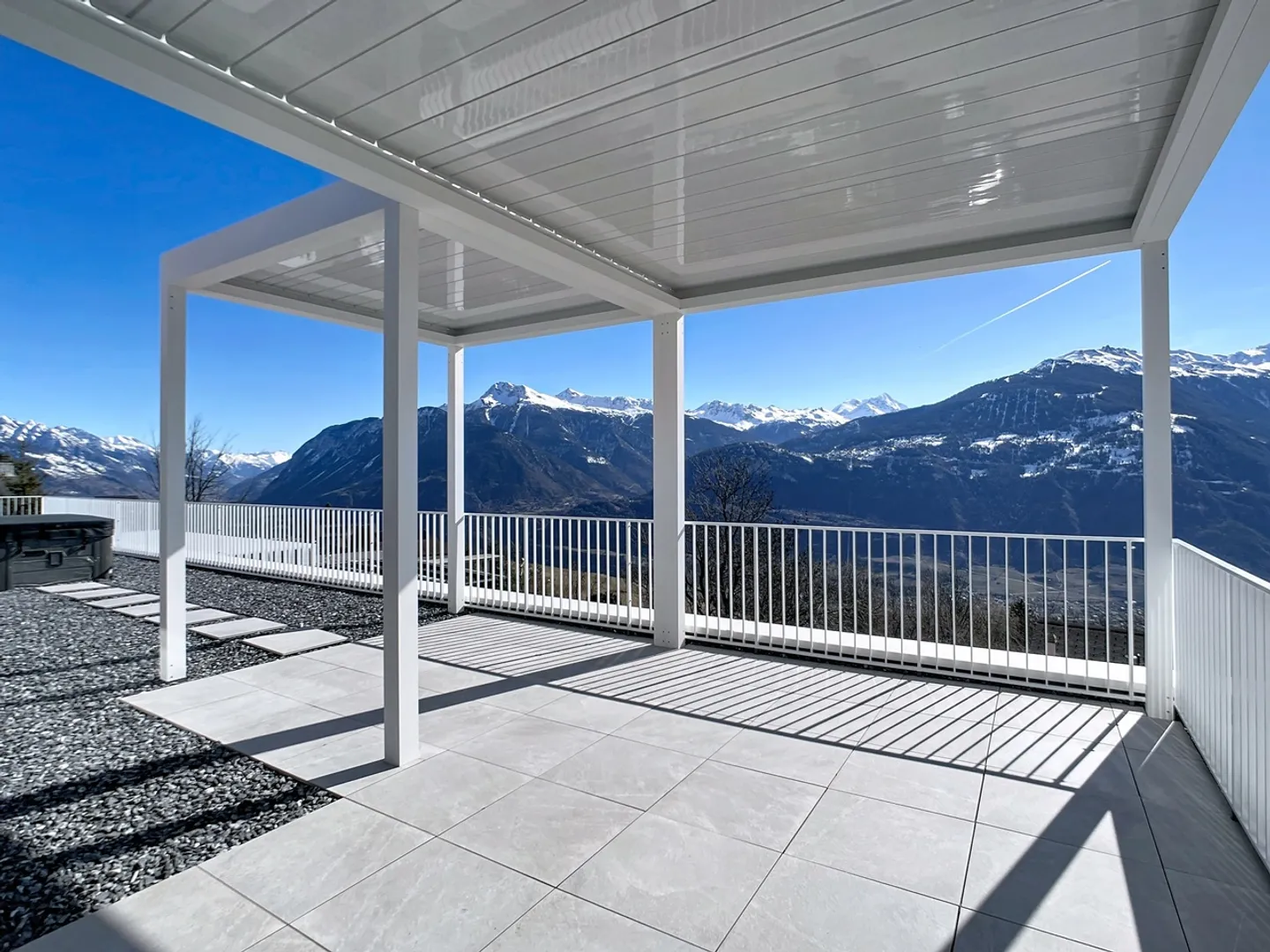 Attic News between Sky and Mountains - Photo 9 of 18