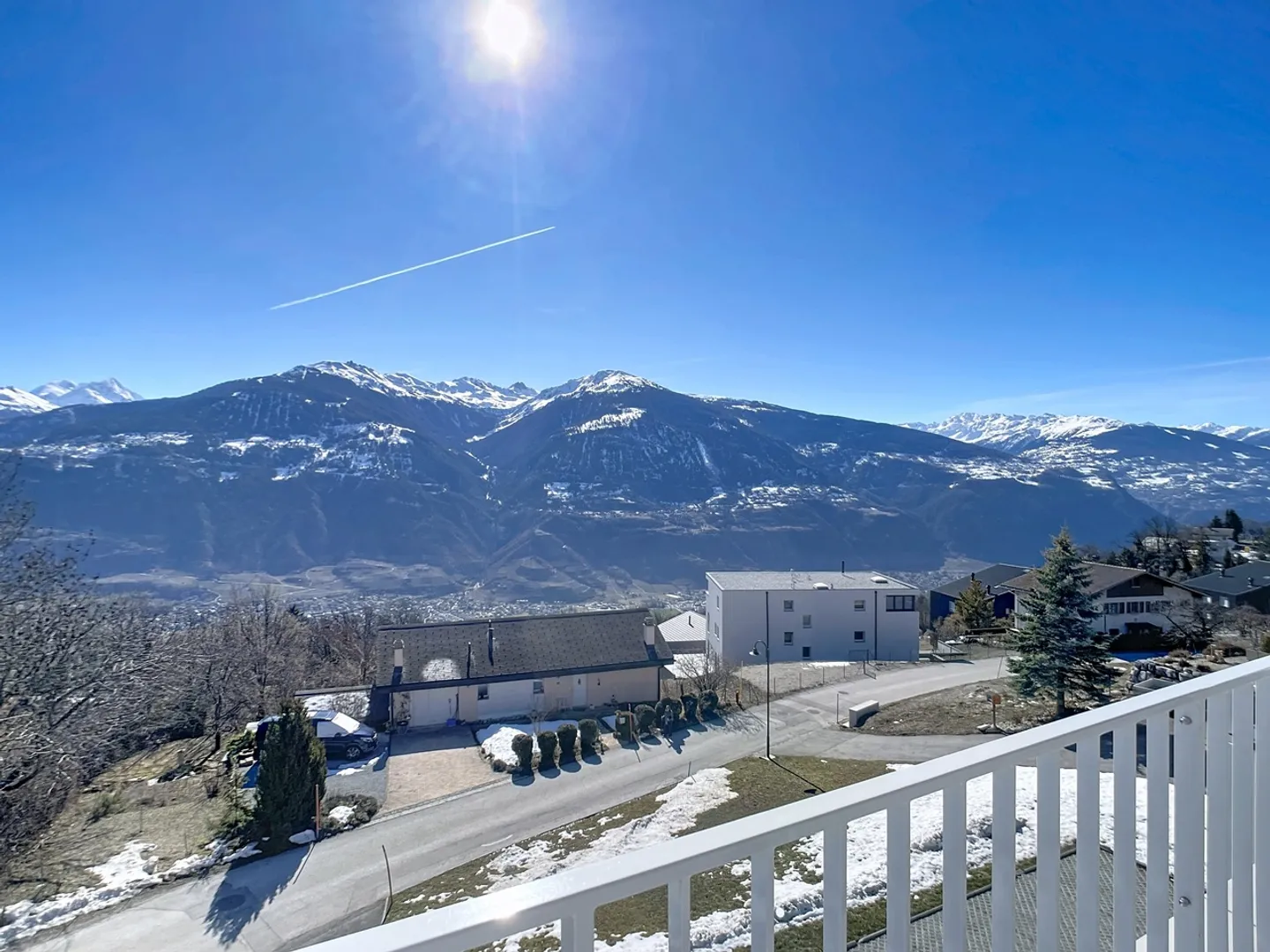 Attic News between Sky and Mountains - Photo 10 of 18