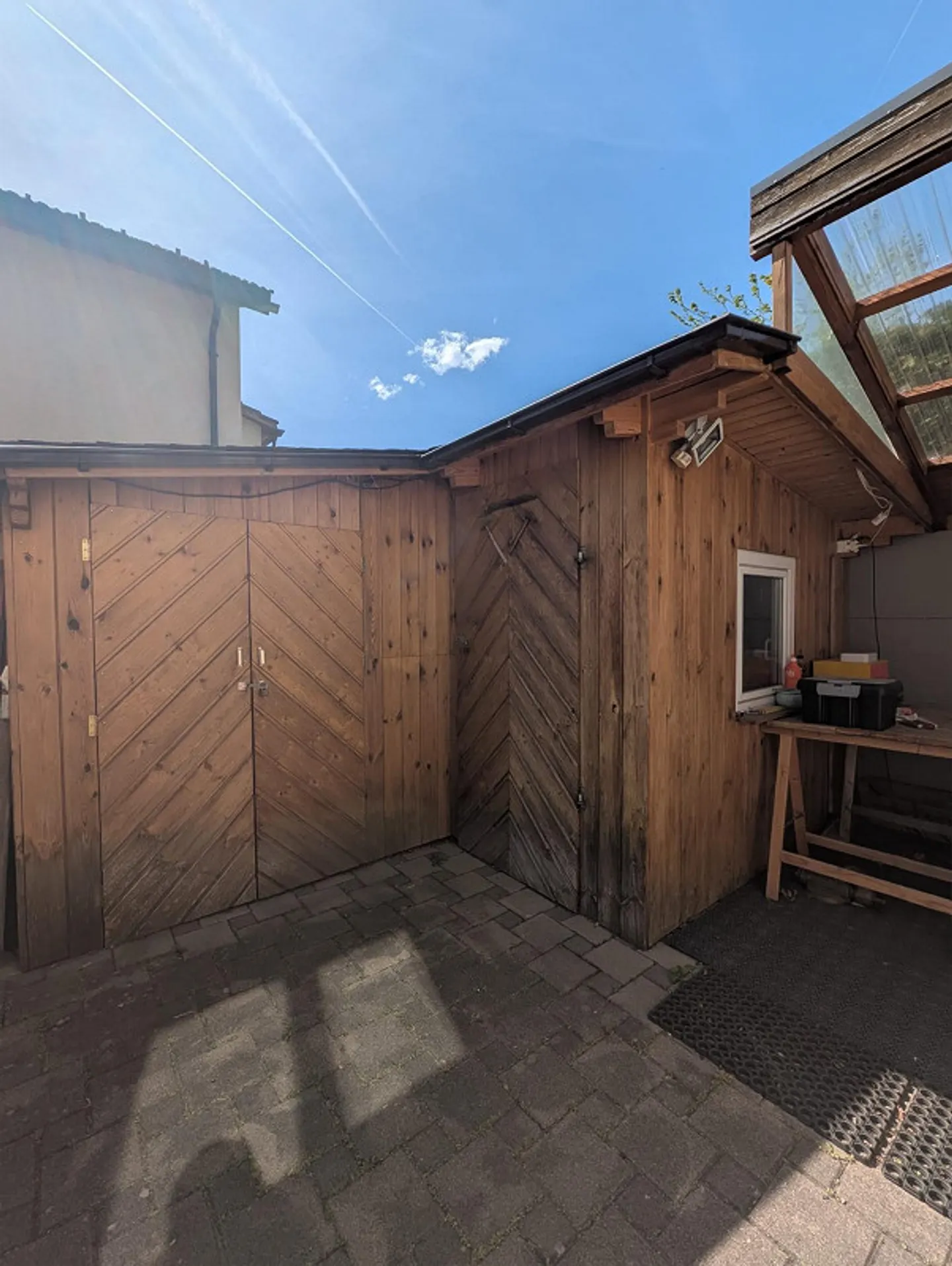 Single-family home in building law - Photo 4 of 7