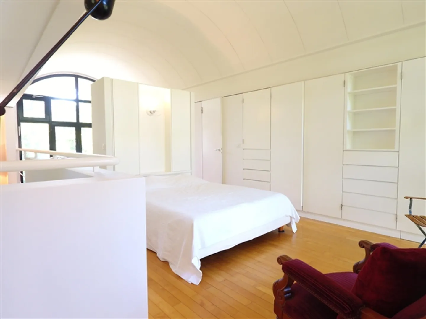 Casa dell'architetto nello spirito di una 'nave'. - Foto 6 di 10