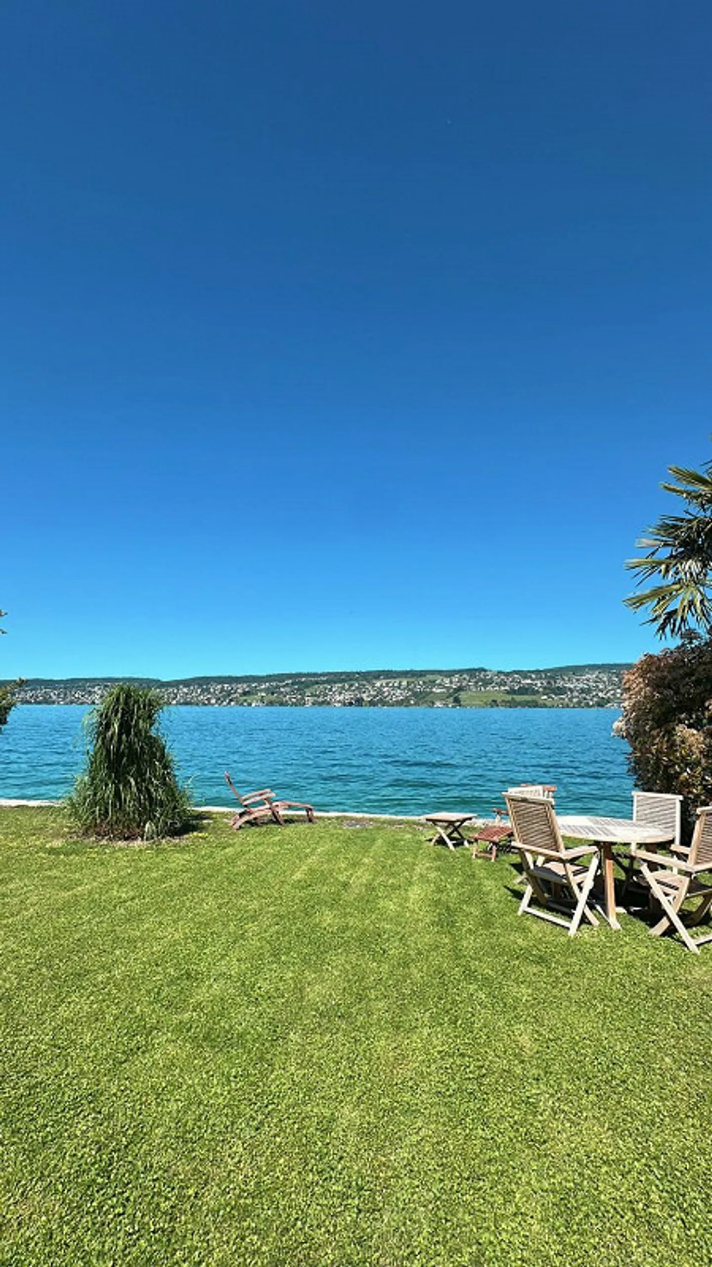 Atelier ispiratore con ufficio e vista diretta sul lago a Thalwil in affitto - Foto 13 di 13