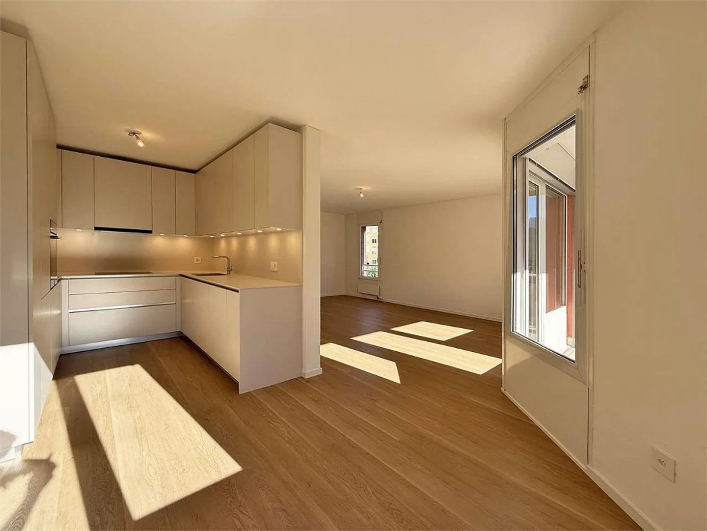 Breganzona - Appartamento di 4.5 locali completamente ristrutturato - Photo 4 sur 9