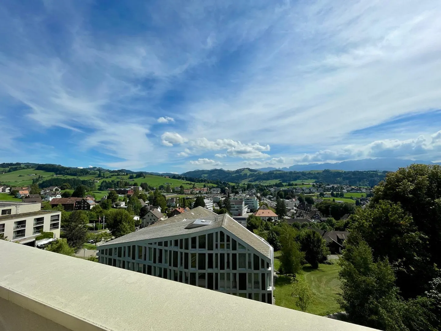Sopra i tetti di Teufen – esclusivo attico maisonette di 3,5 stanze - Foto 1 di 21