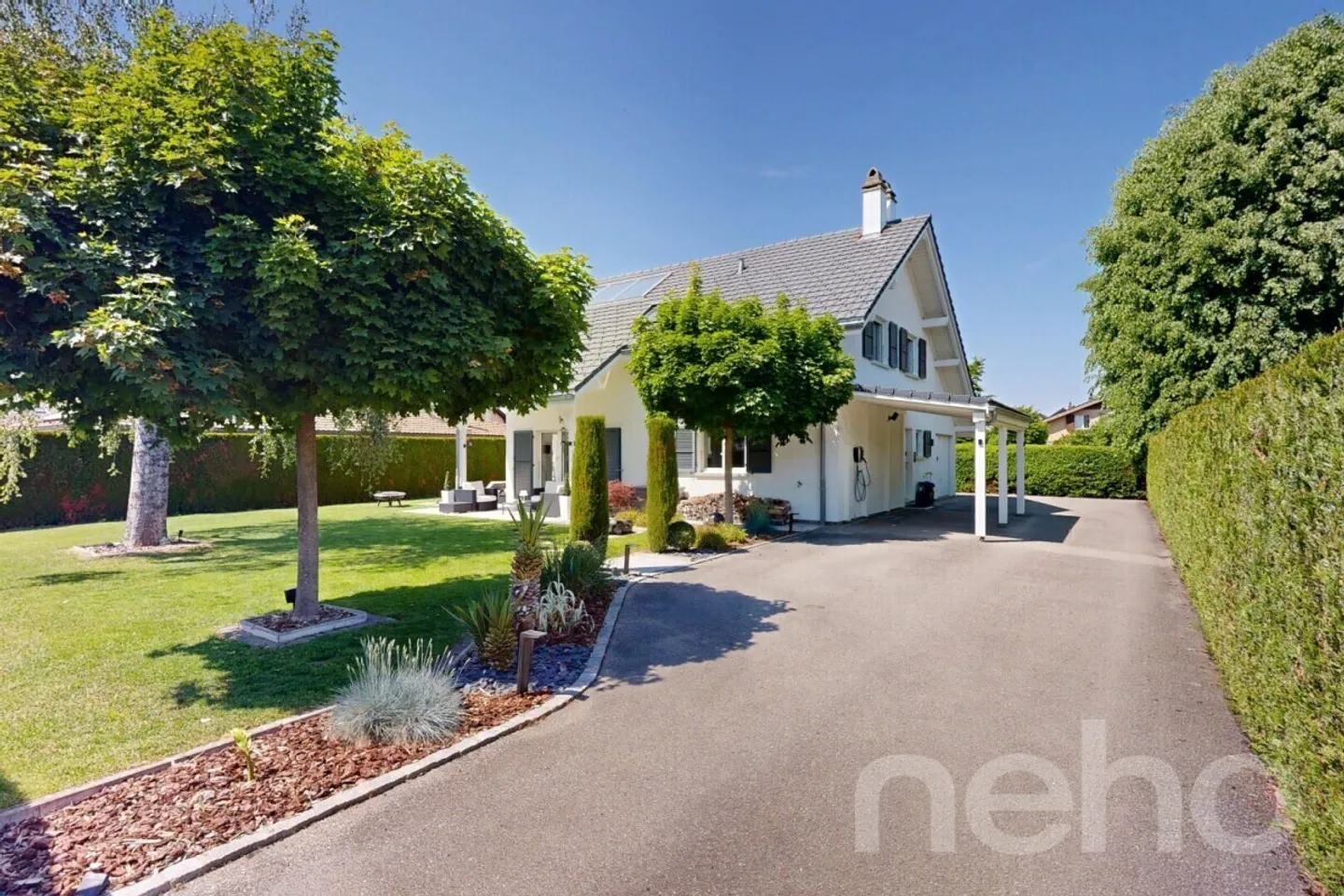 Magnifique villa rénovée avec piscine - Photo 1 sur 12