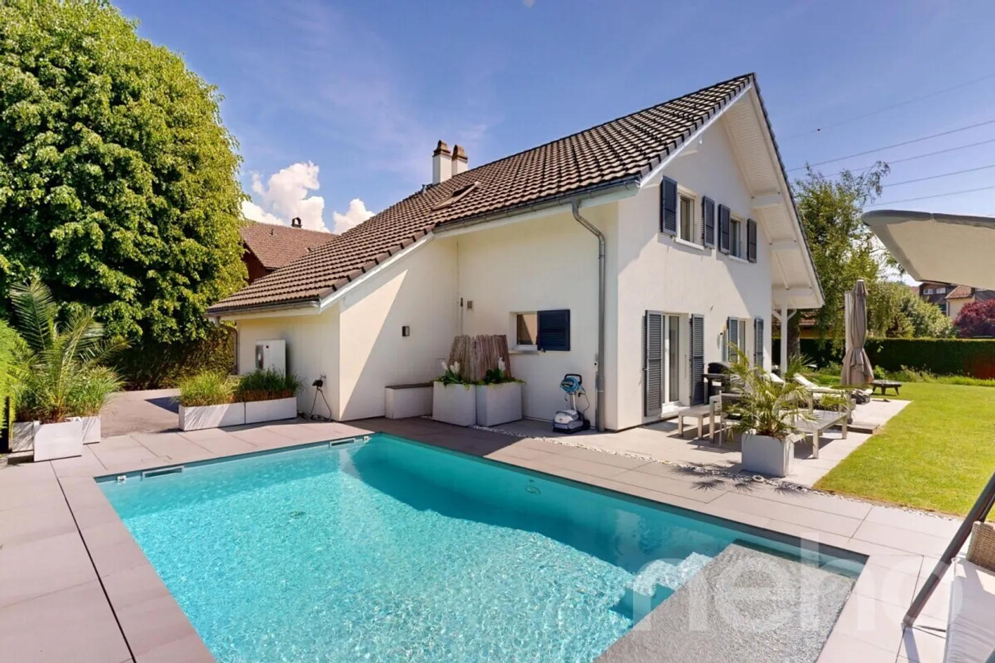 Magnifique villa rénovée avec piscine - Photo 2 sur 12