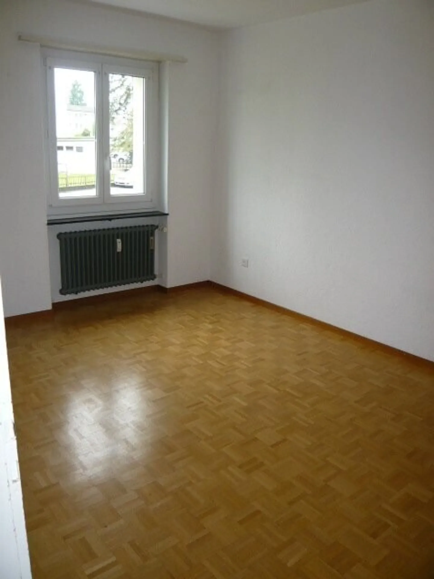 Bel appartement dans le vert - Photo 3 sur 7