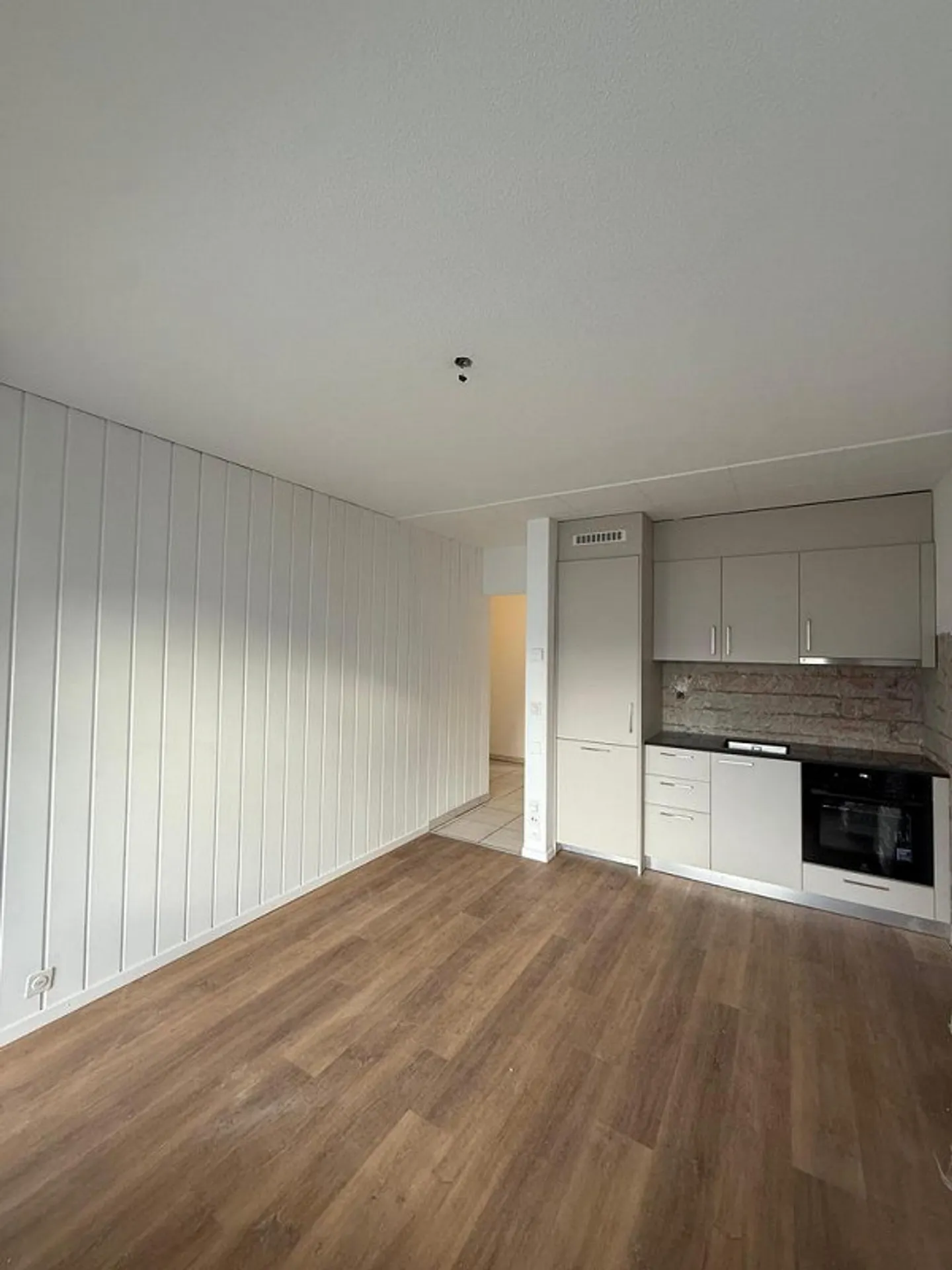 Appartamento ristrutturato con 2 stanze e balcone al 1° piano - Foto 1 di 6