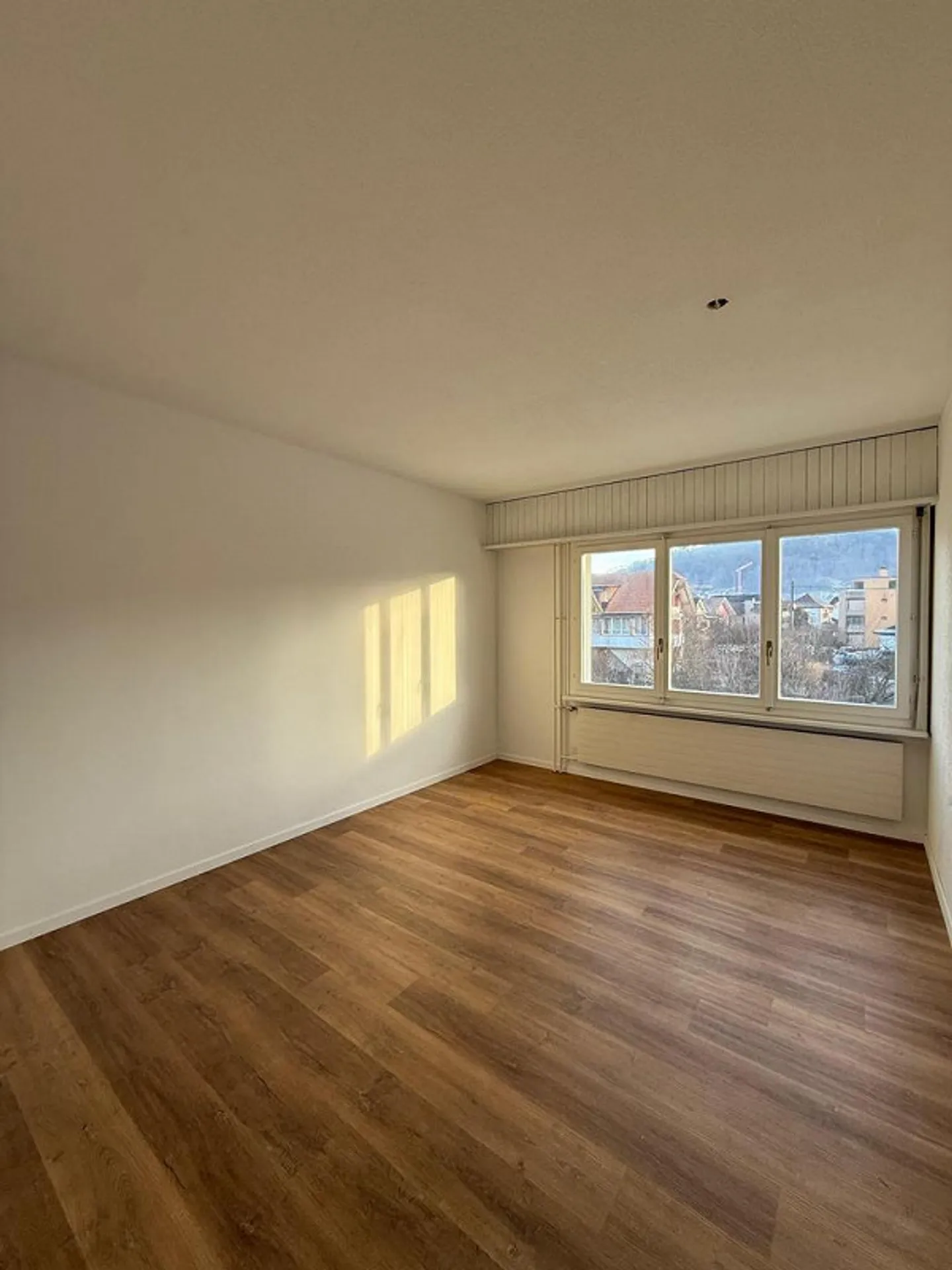 Appartamento ristrutturato con 2 stanze e balcone al 1° piano - Foto 2 di 6