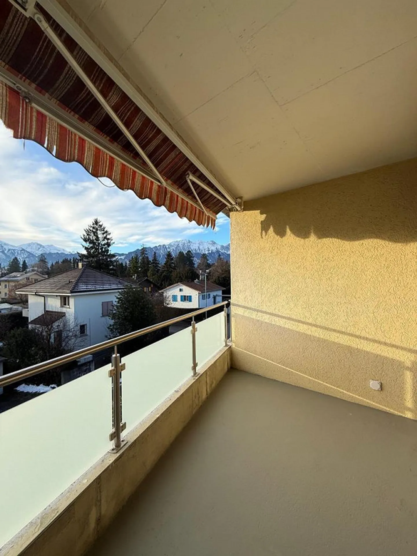 Appartamento ristrutturato con 2 stanze e balcone al 1° piano - Foto 5 di 6