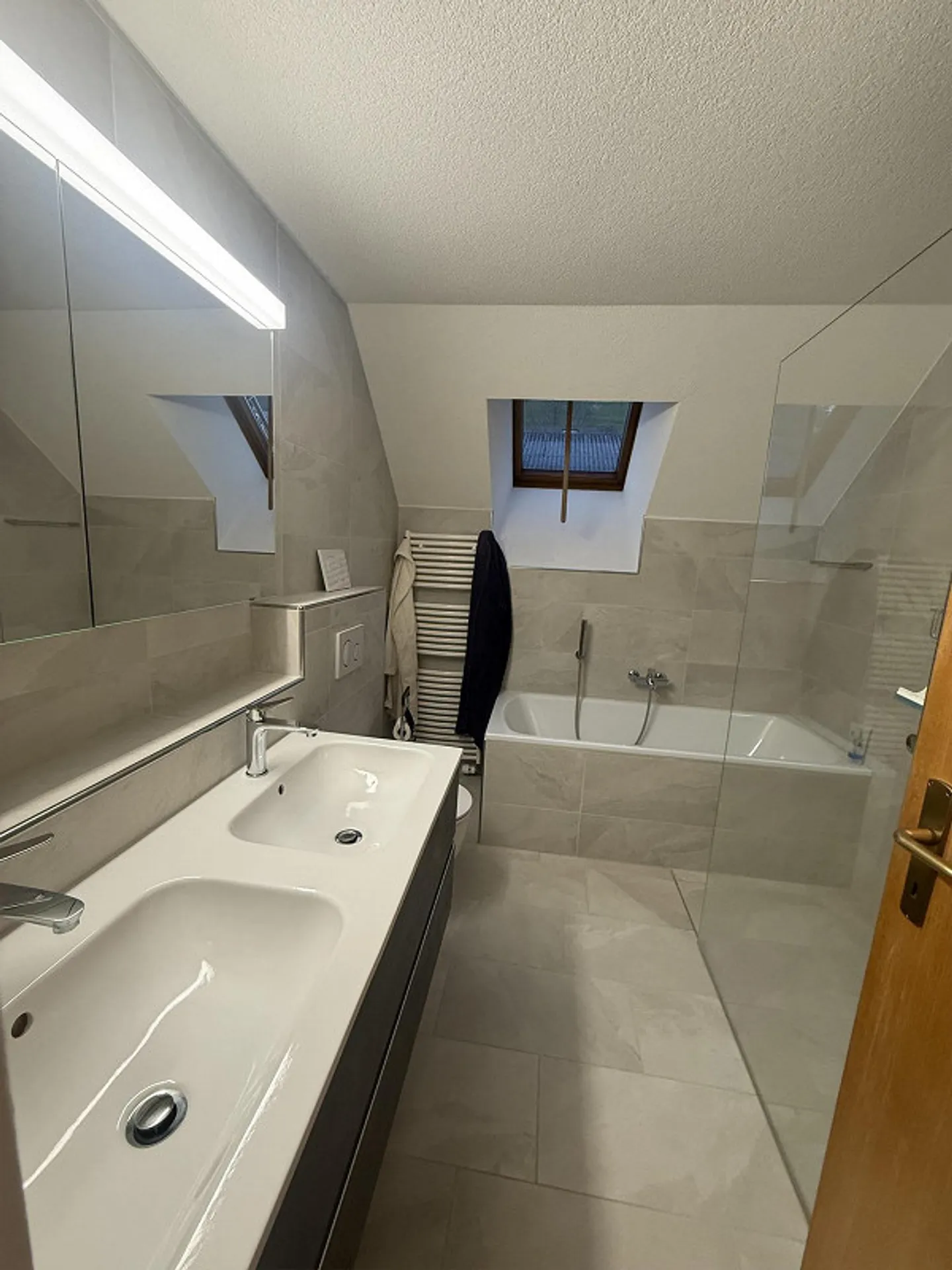 Appartamento esclusivo di 5,5 stanze con galleria e terrazza a Tecknau - Foto 5 di 11