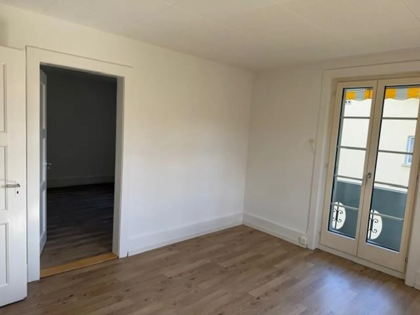 Appartamento di 2,5 stanze in un vecchio edificio a Bümpliz - Foto 10 di 11
