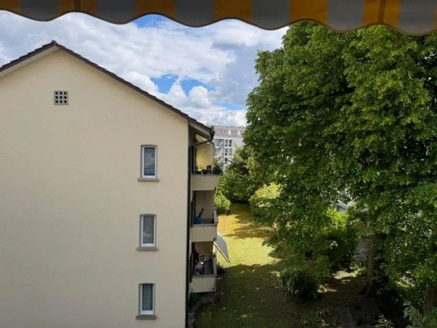 Appartamento di 2,5 stanze in un vecchio edificio a Bümpliz - Foto 11 di 11